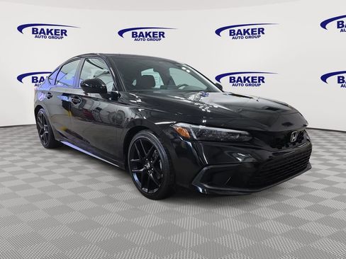 Used 2023 Honda Civic Sport image 3