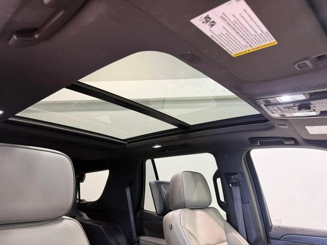 Used 2021 GMC Yukon SLT w/ SLT Luxury Plus Package AWD/4WD image 29