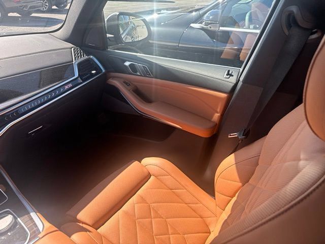 Certified 2024 BMW X5 xDrive40i w/ Premium Package AWD/4WD image 16