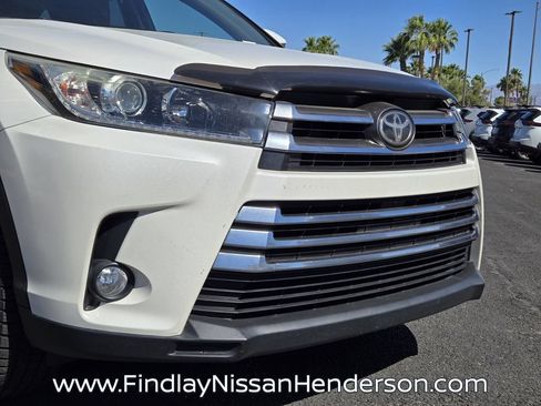 Used 2017 Toyota Highlander Limited w/ Carpet Mat Package AWD/4WD image 8
