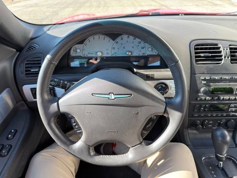 Used 2002 Ford Thunderbird RWD image 9