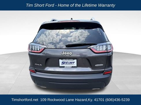 Used 2019 Jeep Cherokee Latitude Plus w/ Comfort/Convenience Group AWD/4WD image 6