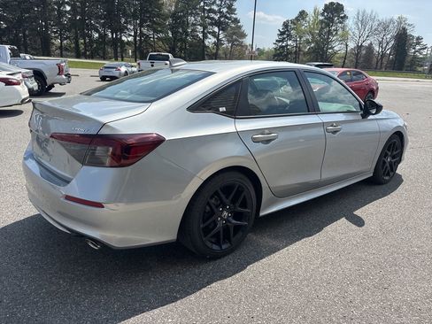Used 2025 Honda Civic Sport image 8