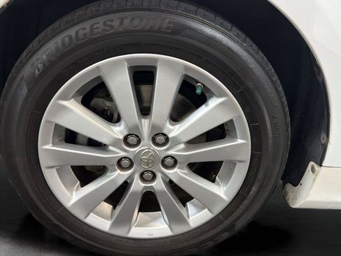 Used 2010 Toyota Corolla XLE FWD image 24