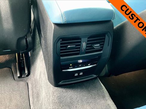 Used 2021 BMW M4 Competition w/ M Carbon Exterior Package image 33