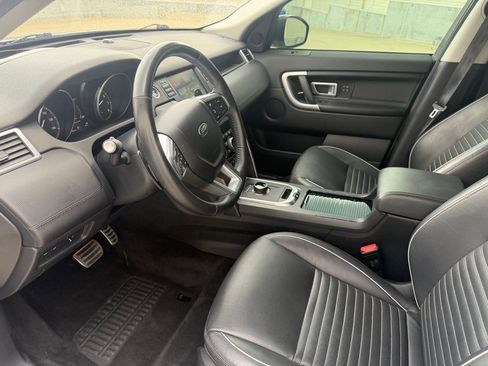 Used 2018 Land Rover Discovery Sport HSE AWD/4WD image 12