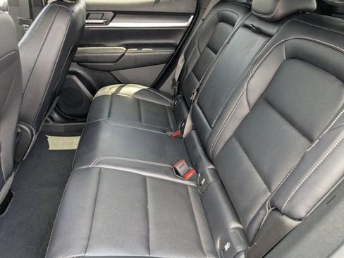 Used 2025 GMC Terrain Elevation w/ Elevation Premium Package AWD/4WD image 16