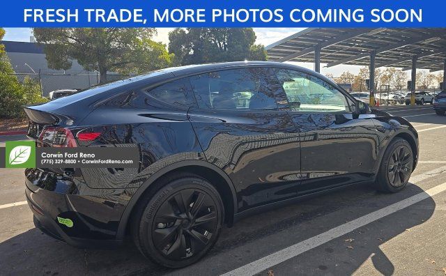 Used 2023 Tesla Model Y Long Range AWD/4WD image 5