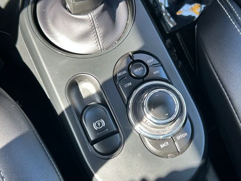 Used 2023 MINI Cooper SE w/ Driver Assistance Package FWD image 28