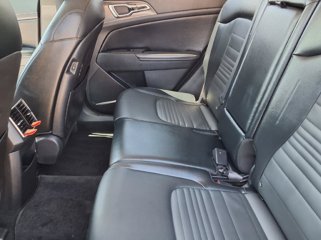 Used 2024 Kia Sportage SX FWD image 12