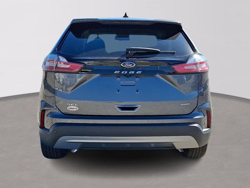 Used 2024 Ford Edge SEL w/ Convenience Package image 5