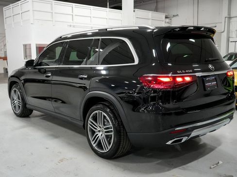 Used 2024 Mercedes-Benz GLS 450 4MATIC image 48