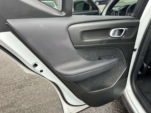 Used 2019 Volvo XC40 T5 R-Design AWD/4WD image 20