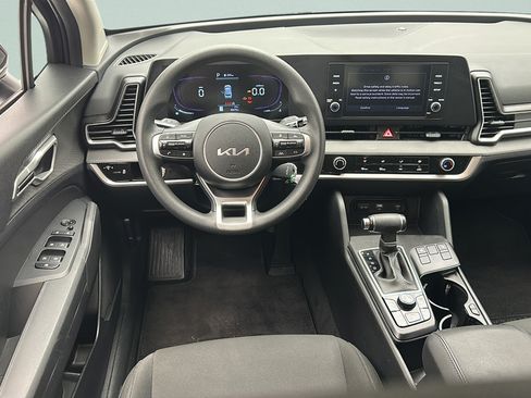 Used 2023 Kia Sportage LX AWD/4WD image 11