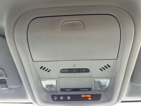 Used 2019 Chevrolet Equinox Premier image 21