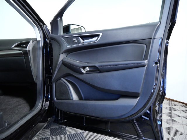 Certified 2024 Ford Edge SEL w/ Convenience Package AWD/4WD image 9