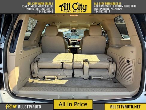 Used 2011 GMC Yukon SLT w/ SLT-2 Equipment Package image 31