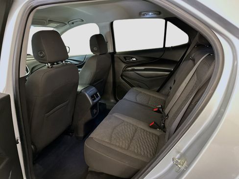 Used 2021 Chevrolet Equinox LT image 29