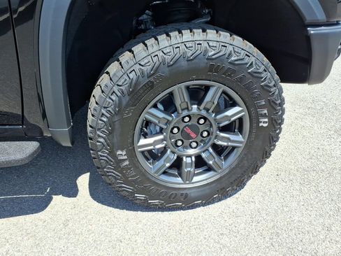 New 2026 GMC Sierra 1500 AT4X AWD/4WD image 9