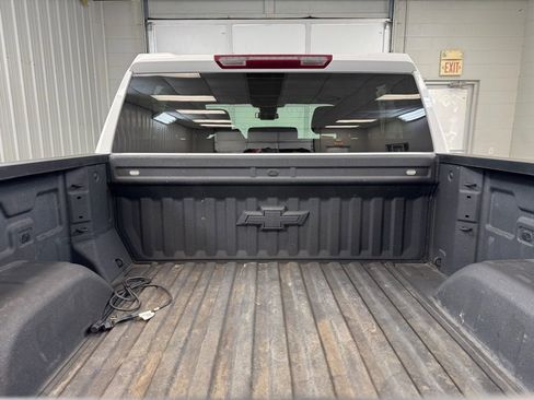 Used 2023 Chevrolet Silverado 1500 LT w/ Protection Package AWD/4WD image 23