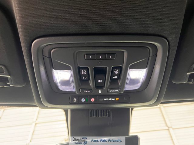 Used 2026 Chevrolet Silverado 1500 High Country w/ High Country Premium Package AWD/4WD image 45