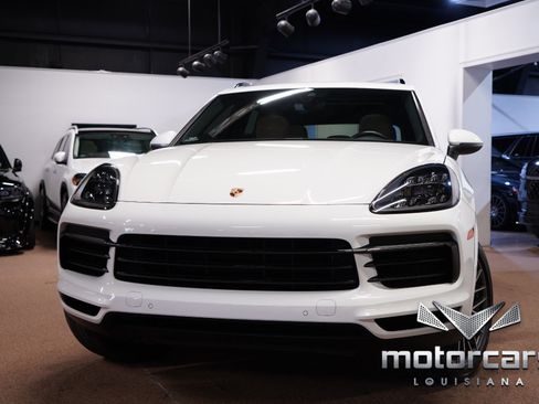 Used 2021 Porsche Cayenne AWD/4WD image 1