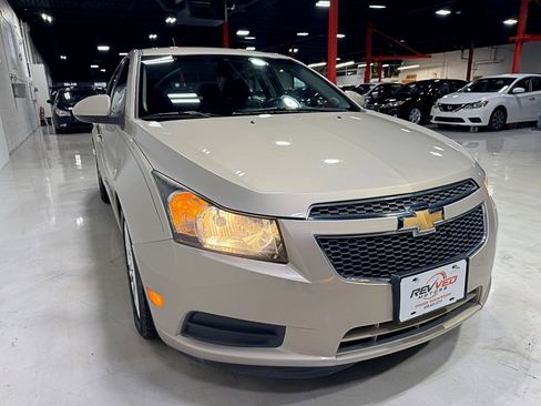 Used 2011 Chevrolet Cruze Eco image 8
