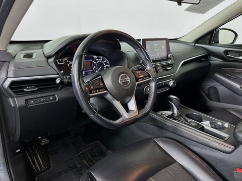 Used 2020 Nissan Altima 2.5 SR FWD image 9