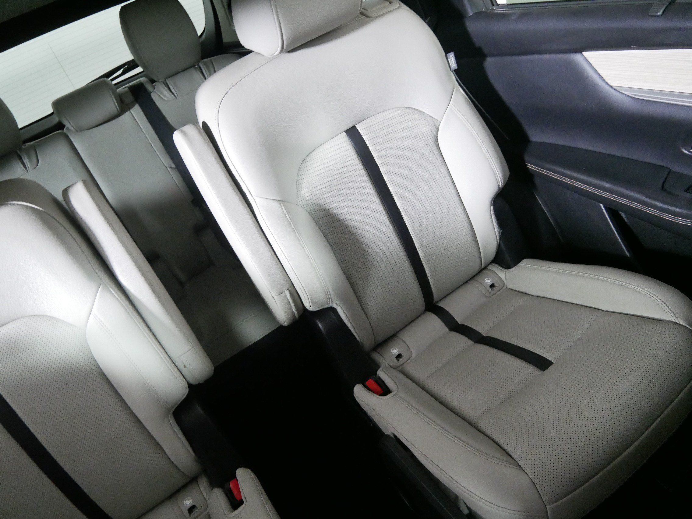 Used 2024 MAZDA CX-90 Plug-In Hybrid w/ Premium Pkg AWD/4WD image 14