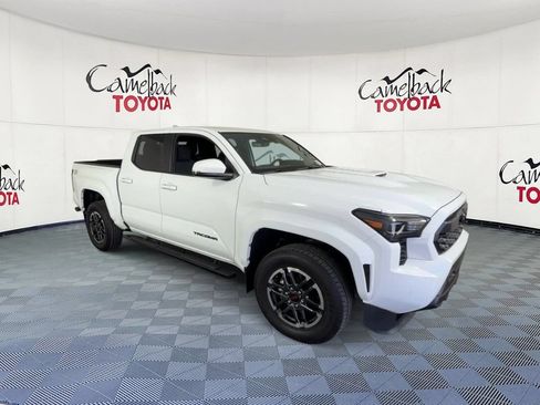 Used 2024 Toyota Tacoma TRD Sport w/ TRD Sport Upgrade Package RWD image 5