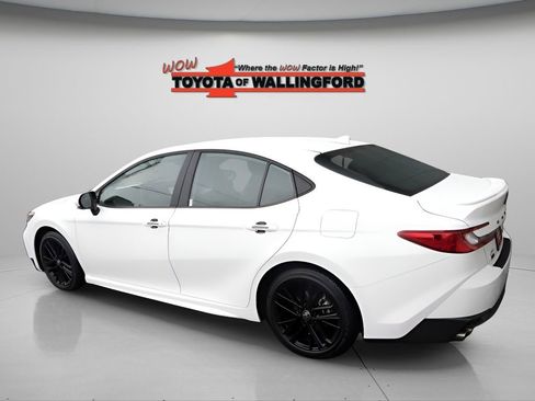 Certified 2025 Toyota Camry SE w/ Convenience Package FWD image 6