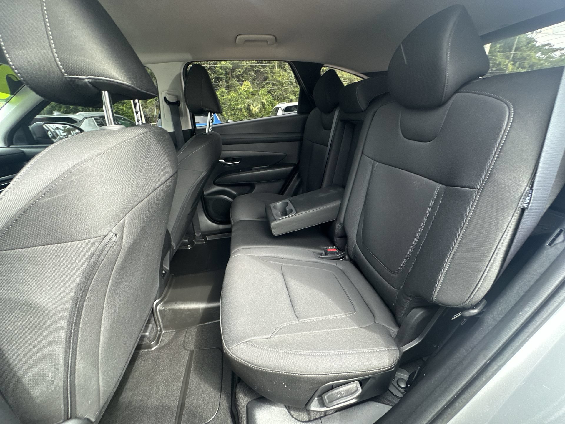 Used 2025 Hyundai Tucson SE FWD image 18