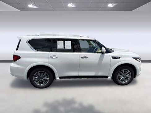 Used 2021 INFINITI QX80 Luxe w/ All-Season Package RWD image 8