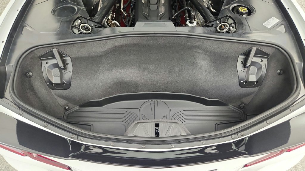 Used 2023 Chevrolet Corvette Stingray Premium Cpe w/ Z51 Performance Package RWD image 45