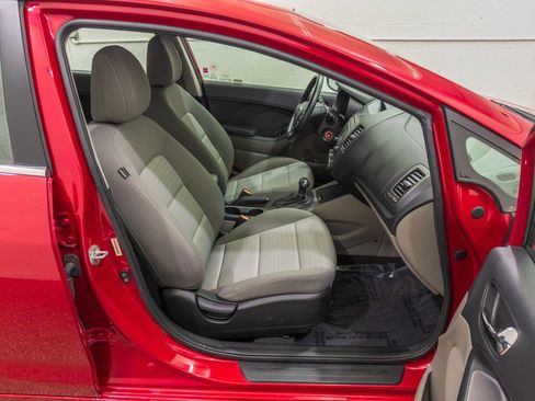 Used 2014 Kia Forte EX FWD image 19