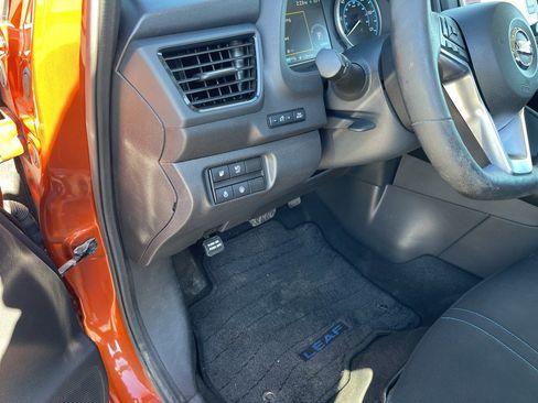 Used 2021 Nissan Leaf SV Plus image 30