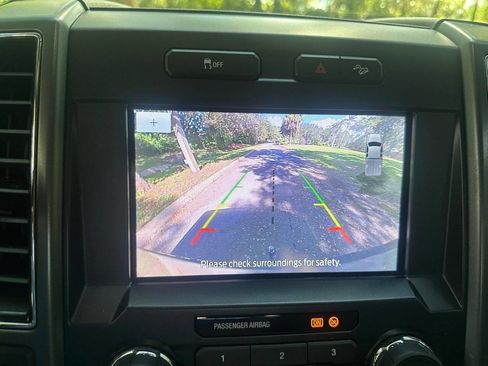 Used 2021 Ford F250 XLT w/ XLT Premium Package image 28