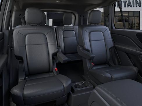 New 2026 Lincoln Aviator Reserve w/ Jet Appearance Package AWD/4WD image 11