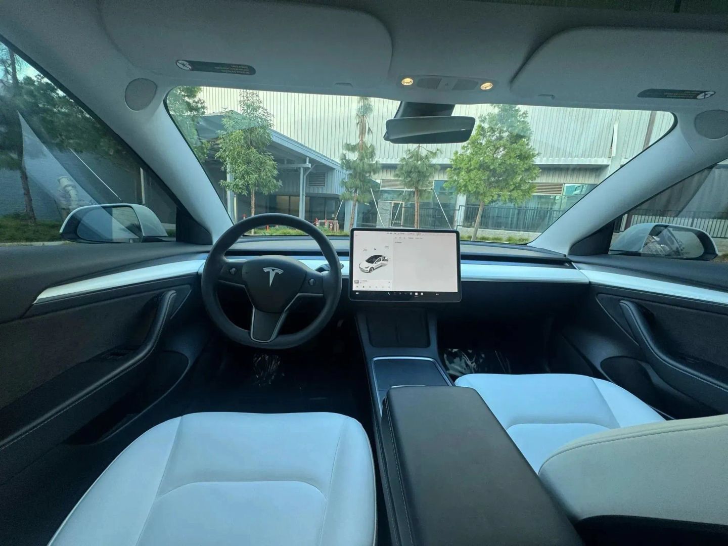 Used 2021 Tesla Model 3 Standard Range Plus RWD image 6
