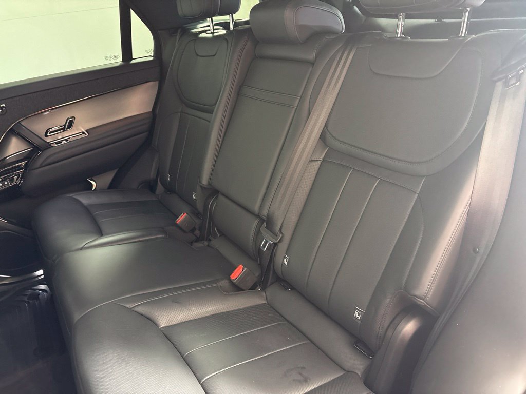 Used 2025 Land Rover Range Rover Sport Dynamic SE AWD/4WD image 25