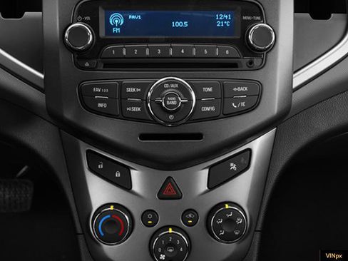 Used 2014 Chevrolet Sonic LT image 8