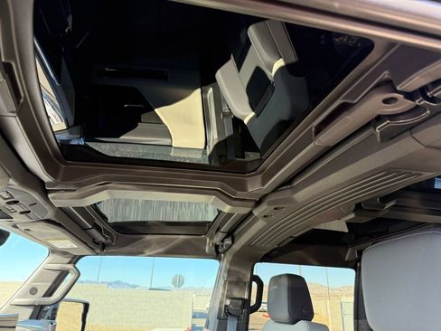 New 2026 GMC Hummer EV 4x4 Crew Cab image 12