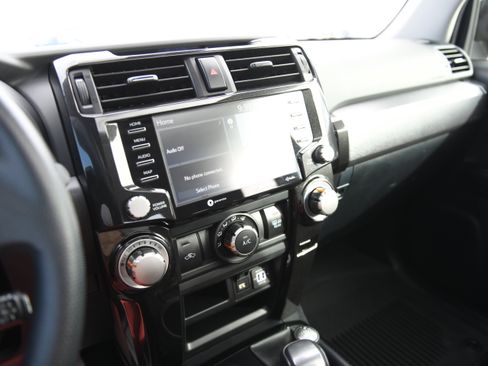 Used 2021 Toyota 4Runner Venture w/ Moonroof Package image 22