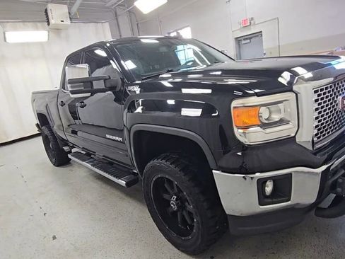 Used 2015 GMC Sierra 1500 SLE w/ SLE Value Package image 4