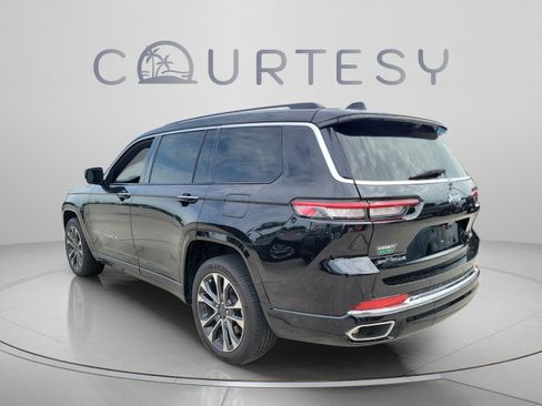 Used 2021 Jeep Grand Cherokee L Overland w/ Luxury Tech Group IV AWD/4WD image 2