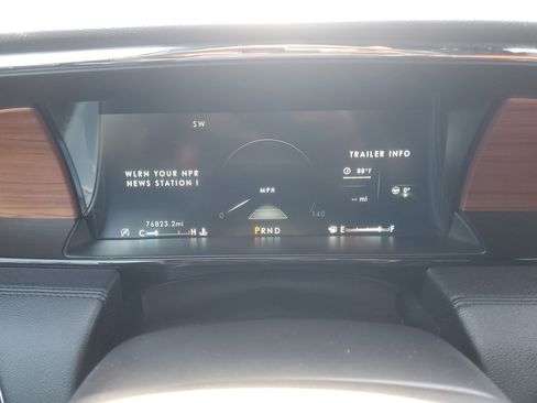 Used 2019 Lincoln Navigator Select w/ Technology Package image 24