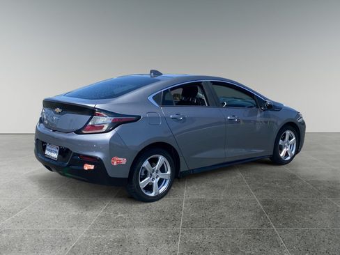 Used 2018 Chevrolet Volt LT w/ Comfort Package FWD image 5