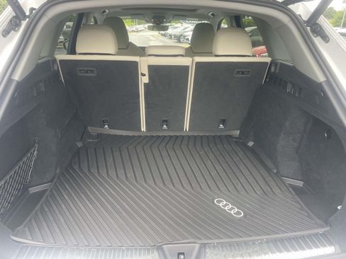 Used 2025 Audi Q5 Prestige AWD/4WD image 10