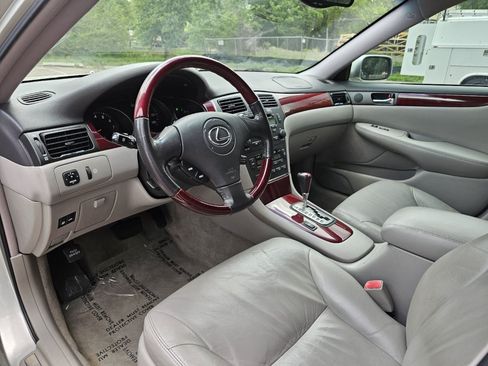 Used 2004 Lexus ES 330 FWD image 10