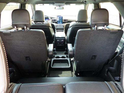 Used 2020 Ford Explorer ST w/ ST Street Pack image 27